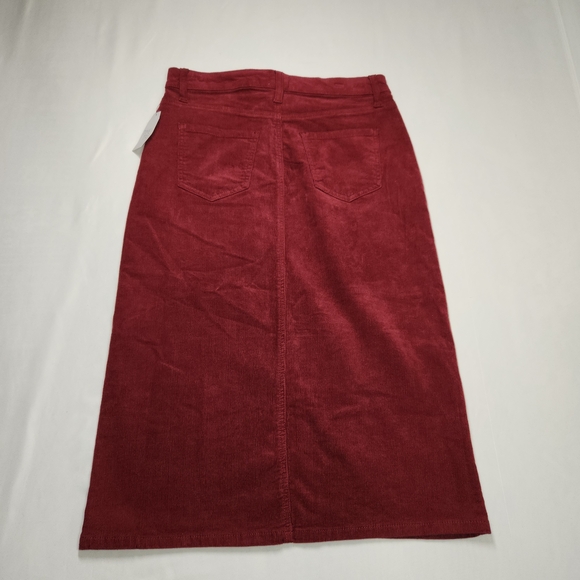 ⭐️NWT Time & Tru Size 6 Burgundy Corduroy Midi Skirt Front Slit 5 Pocket Classic - Picture 7 of 10